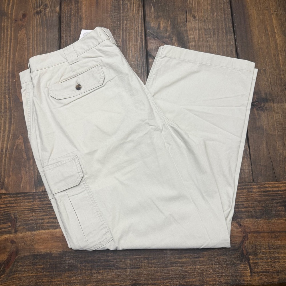 LL‎ Bean Mens Natural Fit Cargo Pants 40x29 Cream Cotton Twill 191818 NWT
